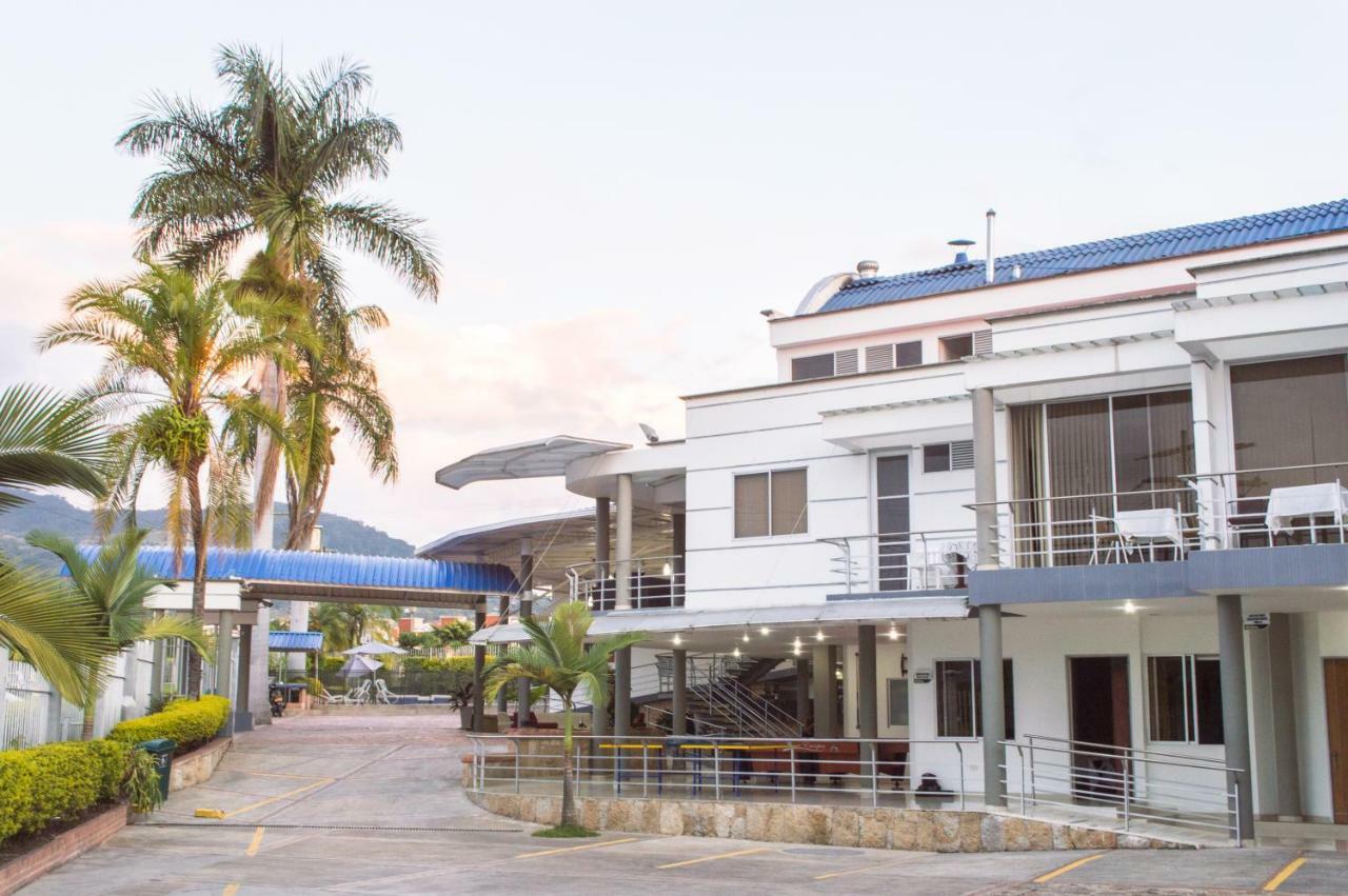 Hotel Catama Inn Fusagasugá Exterior foto